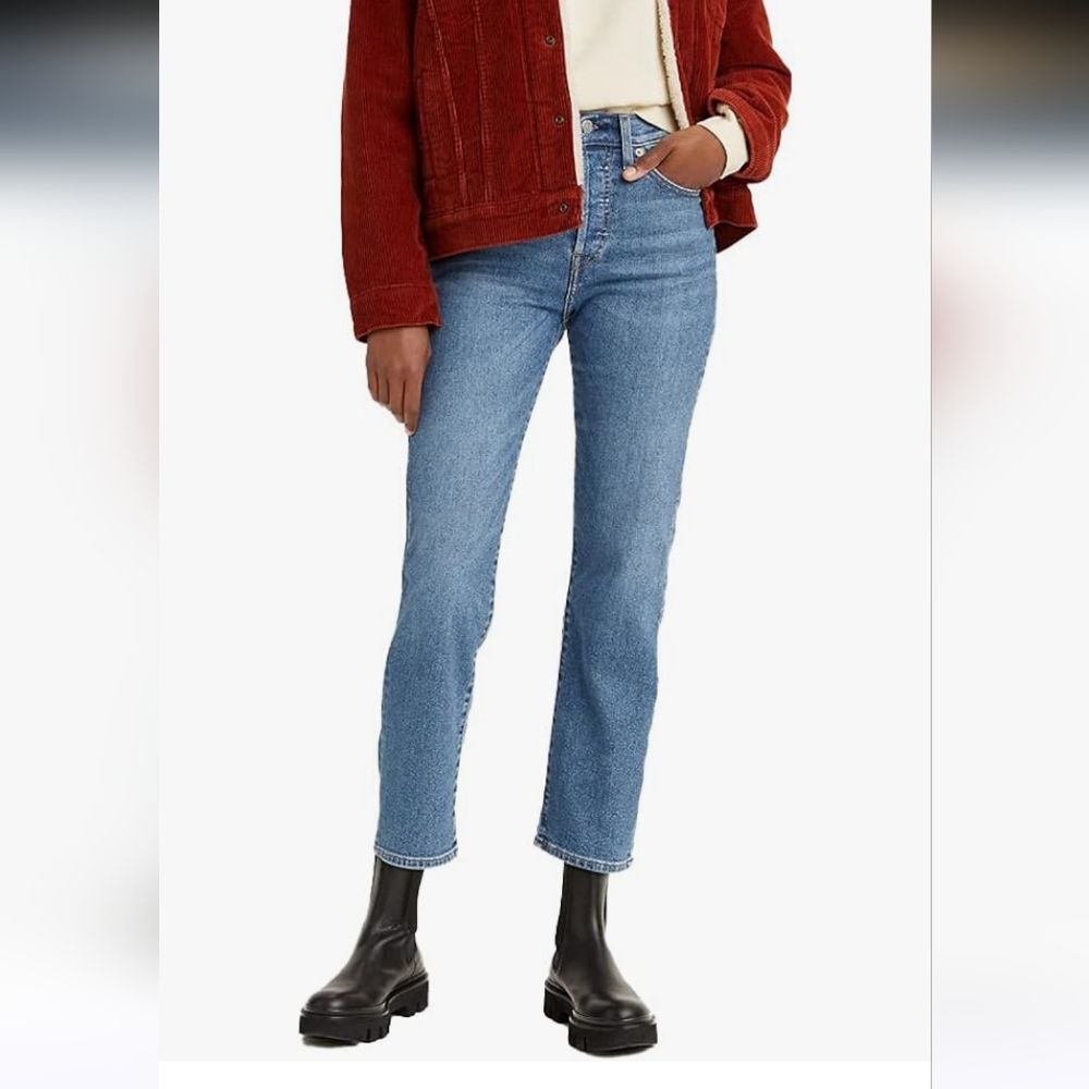 Levi's Wedgie Straight Size 25 Love In The Mist (Medium Blue)